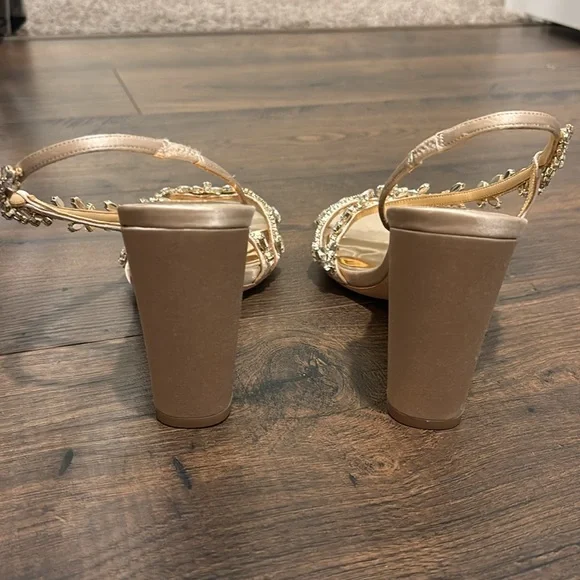 Badgley Mischka Champagne Sandal Heels - Picture 4 of 6